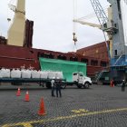 El cobre sale en sacos y es procesado por una empresa china.