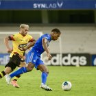 Emelec y Barcelona, junto a Guayaquil City, están en la pelea por la etapa.