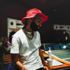 Es estadounidense de origen puertorriqueño y dominicano.​