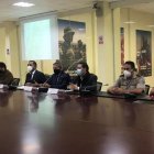 Ministros y representantes de distintas entidades que participan en esta campaña contra la mendicidad.