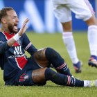 Neymar se queja por la lesión sufrida en la recta final del partido por la liga francesa