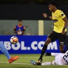 Darío Aimar, defensa de Barcelona, no estaría hoy frente al Mushuc Runa.