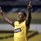 Barcelona se afianza a la final tras vencer a Mushuc Runa.