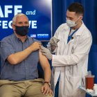 El vicepresidente Mike Pence recibió la vacuna de Pfizer-BioNTech.