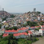 Guayaquil. La noria, Las Peñas, el cerro y Puerto Santa Ana, los malecones, miradores, restaurantes, plazas comerciales, son parte de los espacios más visitados por locales y turistas.