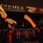 Integrantes de la Sur Oscura Quito y varios hinchas de Barcelona se reunieron en la tribuna de los Shyris.