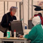 Ecuador suma 211.512 positivos de covid-19 y 14.023 fallecidos.