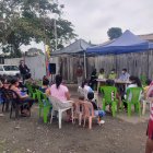 Reunión. La Policía se reúne con la comunidad con el fin de establecer nuevas estrategias para evitar los robos en Los Ángeles.