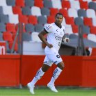 El ecuatoriano jugó como lateral derecho y tuvo algunos problemas para apoyar en la ofensiva