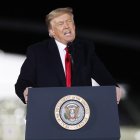 Dalton (United States), 04/01/2021.- (FILE) - US President Donald J. Trump participates in an election eve campaign rally on behalf of Republican Georgia Senators Kelly Loeffler and David Perdue at Dalton Regional Airport in Dalton, Georgia, USA, 04 January 2021 (reissued 08 January 2021). US President Donald Trump on 08 January 2021 tweeted "To all those who have asked, I will not be going to the inauguration on 20 January". (Elecciones, Estados Unidos) EFE/EPA/ERIK S. LESSER