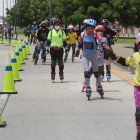 Actividad. La ciclovía recreativa se realizaba en la avenida Isidro Ayora.