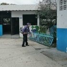 La tarea de fumigación se realiza en coordinación con el Ministerio de Salud.