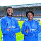 Ángelo Preciado (derecha) vive su primer experiencia en el fútbol del exterior