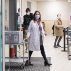 Hasta el viernes por la mañana, se habían distribuido casi 39,9 millones de dosis de las vacunas Pfizer-BioNTech y Moderna a los Gobiernos estatales y locales.