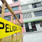 Casas en el sector de Sonada están agrietadas.  En vista que el cabildo no ha solucionado el problema vecinos han optado por realizar los arreglos por autogestion, mientras otras están abandonadas.

 Quito 21 de Enero de 2021 Agencia(ag-extra ag-expreso-ag-quito)