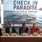 Presentación. Representantes del sector privado, hotelero y turístico durante la presentación de la campaña.