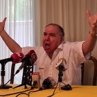 El expresidente encabeza la lista nacional a la Asamblea por el partido Fuerza EC.