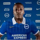 El ecuatoriano ya luce la camiseta de su nuevo equipo. Por ahora no se habla de un posible préstamo a Bélgica