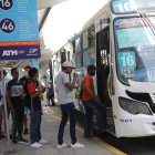 Urbe. En Guayaquil hay 2.700 buses que mueven al 80 % de ciudadanos.