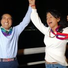 El binomio presidencial del movimiento Pachakutik: Yaku Pérez y Virna Cdeño.