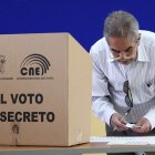 La campaña digital #YoMeInformo, presentada en el marco del proyecto Apoyo al Ciclo Electoral en Ecuador, busca hacer frente a la desinformación.