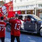 Ambiente. Las calles de Tampa lucen repletas en días de la tercera ola de la pandemia.