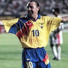 Álex Aguinaga, un símbolo del fútbol ecuatoriano.