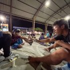 Cientos de venezolanos se mantienen en plazas, parques y otros espacios públicos de Huaquillas.