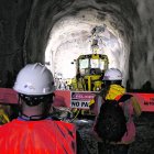 Inauguración de los túneles de acceso a la Mina de Fruta del Norte. Con una ceremonia litúrgica, que incluyó la bendición de dos vírgenes del cisne y intervención de las autoridades, quedaron inaugurados los túneles Kuri y k"isa.
