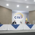 Procedimiento. El pleno del CNE se instaló ayer en audiencia pública de escrutinios para conocer resultados.