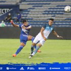 Facundo Barceló busca marcar para los millonarios, sin embargo careció de puntería.