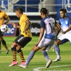 El primer 11 de Barcelona del 2021 debutando en el estadio Jocay de Manta.