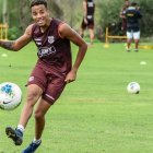 Byron Castillo durante uno de los entrenamientos con Barcelona.