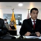 Comparecencia. El comandante de la Policía y el ministro de Gobierno se conectaron con el Pleno desde la sala de crisis de la Policía Nacional.