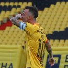 Damián Díaz, volante de Barcelona, abrió la ruta del triunfo frente a Olmedo en el Monumental.