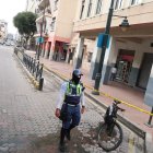 Así se observaba la mañana y tarde de ayer la tradicional estación de la cooperativa Exxon, en la calle Víctor Manuel Rendón, junto al parque Centenario.