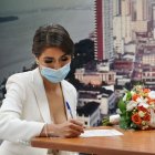 Durante el enlace civil.