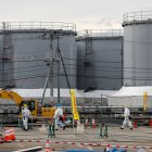 Central de Fukushima Daiichi mientras se recogían algunos escombros.