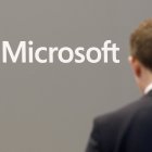 MIcrosoft también informó de que en el futuro integrará Mesh a sus servicios para las empresas Teams y Dynamics 365, con el objetivo de que esta tecnología pueda usarse para el trabajo remoto.