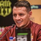 Carlos Garcés está feliz de su estreno goleador con Barcelona.