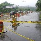 Espacio. Conductores y habitantes del sector aseguran que hasta hace una semana, solo un carril estaba cerrado. Les preocupa que con las lluvias, el problema se agrave.