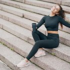 Tomar café da energía.