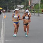 Paola Pérez (d) fue segunda en el Campeonato Nacional de Marcha 20 kilómetros, pero logró el cupo a los olímpicos.