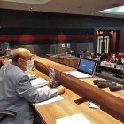 Juicio. El juez Reinaldo Cevallos aplicó normas internacionales para llamar a juicio a ocho personas en caso de peculado.