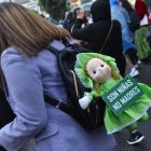 Archivo. Algunas de las consignas de la pasada marcha por el Día Internacional de la Mujer implicaban a la legalidad del aborto en Ecuador.