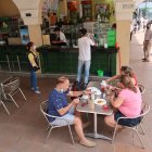 Espacio. El local debe medir 12 metros cuadrados.