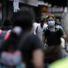 A nivel nacional se contabilizaron 2.809 contagios para un aumento del 20% al compararse con la semana comprendida entre el 1 y el 7 de marzo. EFE/Jeffrey Arguedas/Archivo