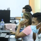 La Universidad de Guayaquil fue una de las sede habilitadas para que rindan la prueba quienes no tengan implementos tecnológicos.