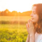 La oración permite hallar equilibrio emocional y físico