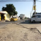 Hecho. En la calle 27, en el barrio 6 de Diciembre, el asfalto ha desaparecido de las vías. Las quejas son múltiples.